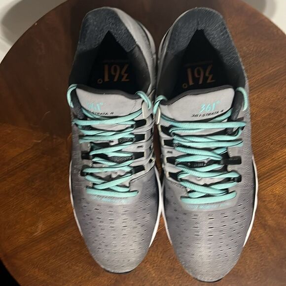 🔥 361 Degrees Women's Strata 4 Running Shoes - Sleet/Ebony - Sz 8.5 - PERFECT - Picture 4 of 12